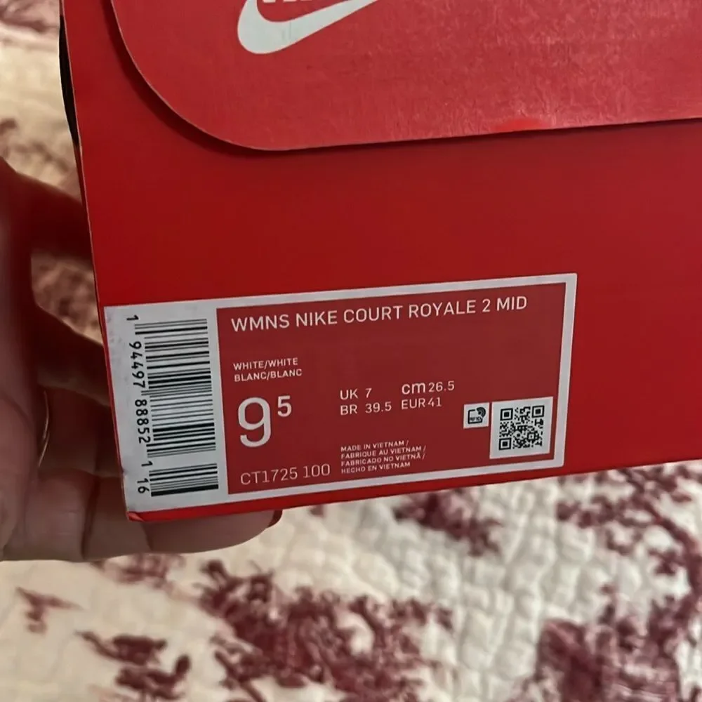 Nike Court royal two mid